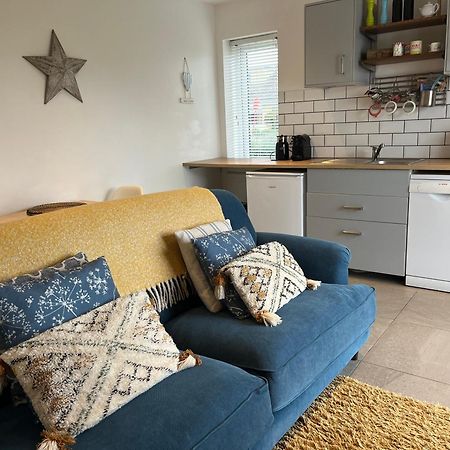 St Agnes Perfect Location, Hot Tub, Sea Views, Gym Appartamento Esterno foto