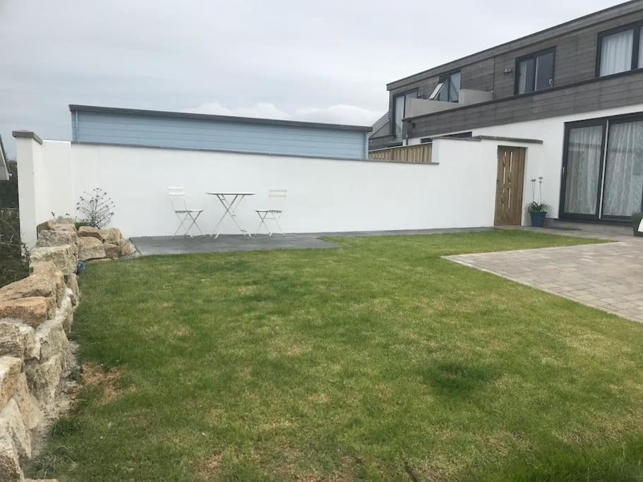 St Agnes Perfect Location, Hot Tub, Sea Views, Gym Appartamento Esterno foto