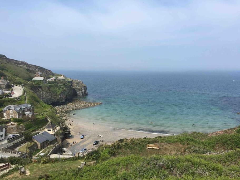 St Agnes Perfect Location, Hot Tub, Sea Views, Gym Appartamento Esterno foto