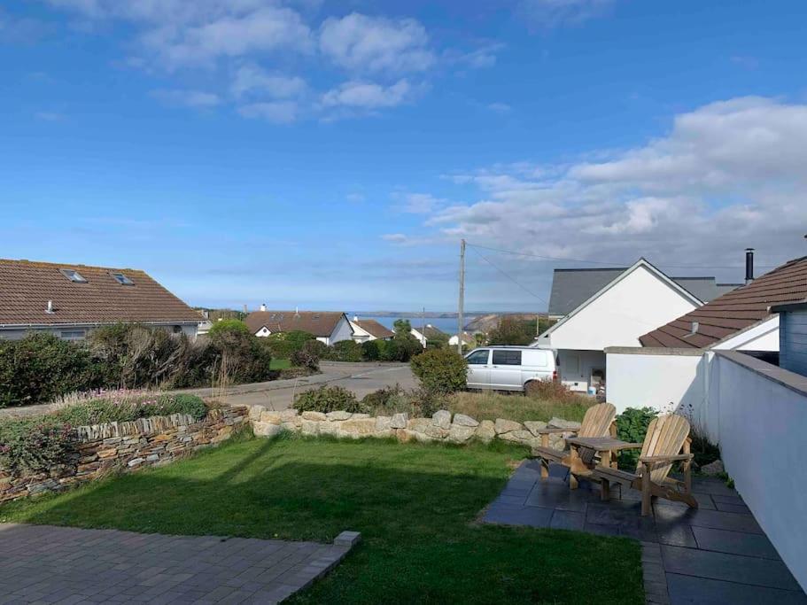 St Agnes Perfect Location, Hot Tub, Sea Views, Gym Appartamento Esterno foto