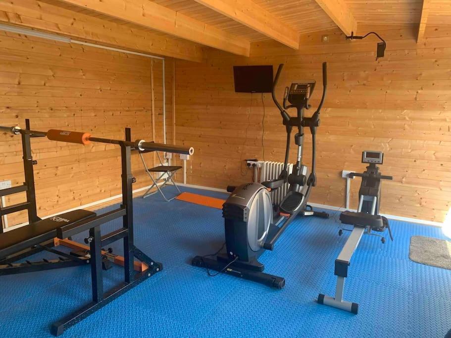 St Agnes Perfect Location, Hot Tub, Sea Views, Gym Appartamento Esterno foto