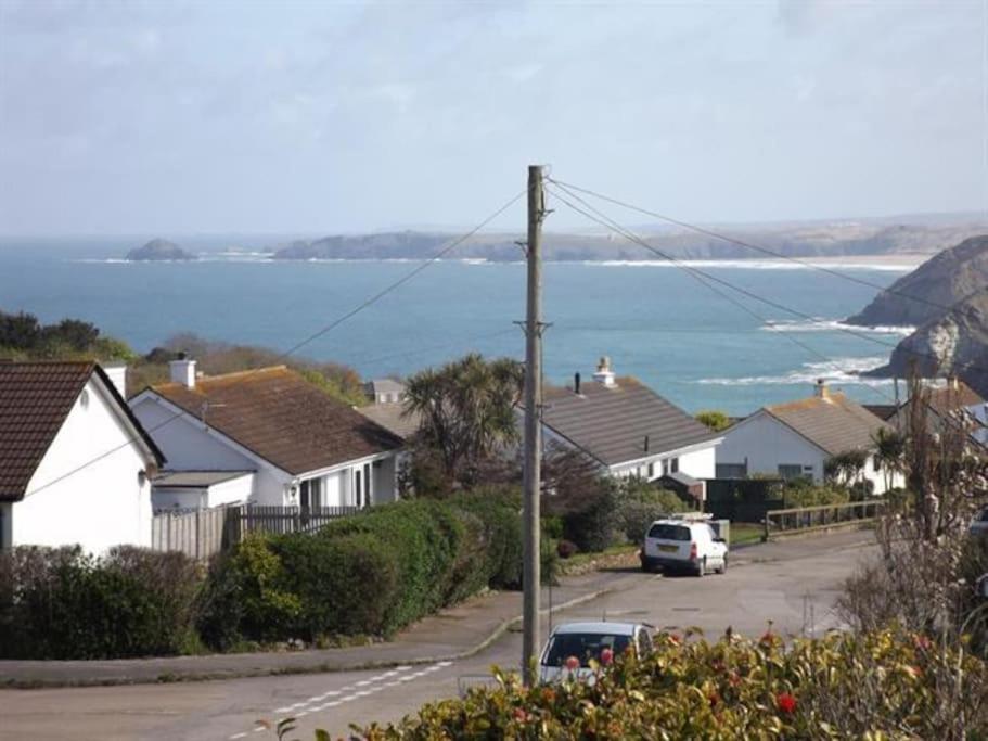 St Agnes Perfect Location, Hot Tub, Sea Views, Gym Appartamento Esterno foto